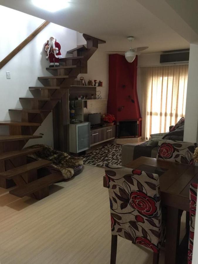 Excelente Apartamento Duplex No Centro De Canela Appartamento Esterno foto